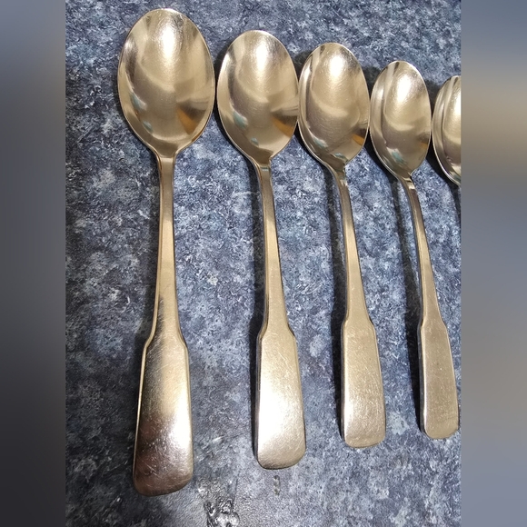 5 International Deluxe LIBERTY Stainless Place / Oval Soup Spoons 1847 Rogers - Picture 2 of 9
